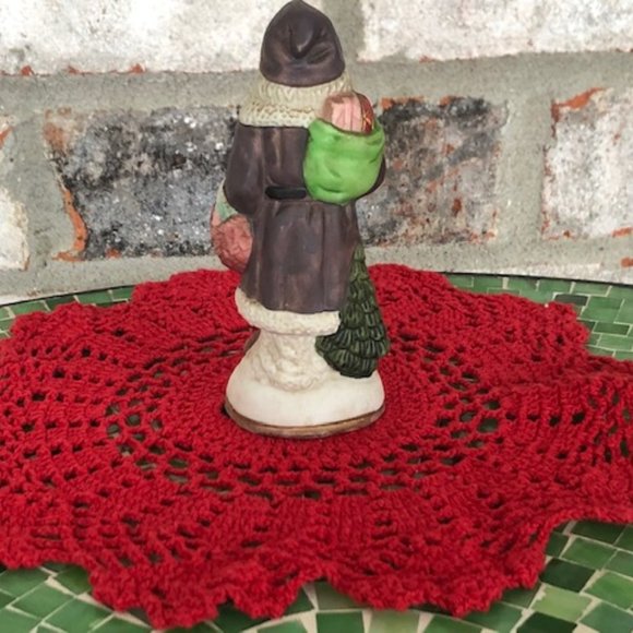 VINTAGE 1893 HOLLAND SANTA AROUND THE WORLD FIGURINE - Picture 2 of 6